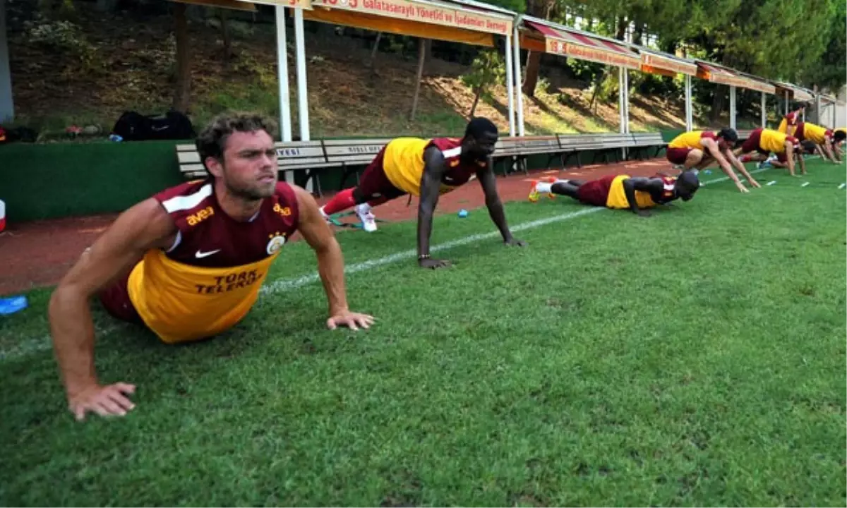 Galatasaray Yeni Sezon Hazırlıklarını Sürdürüyor