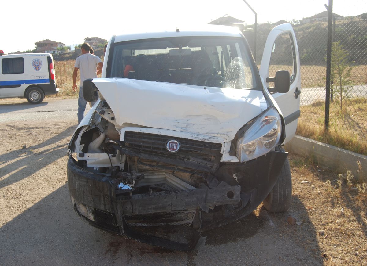 Kula\'da Trafik Kazası: 1 Yaralı