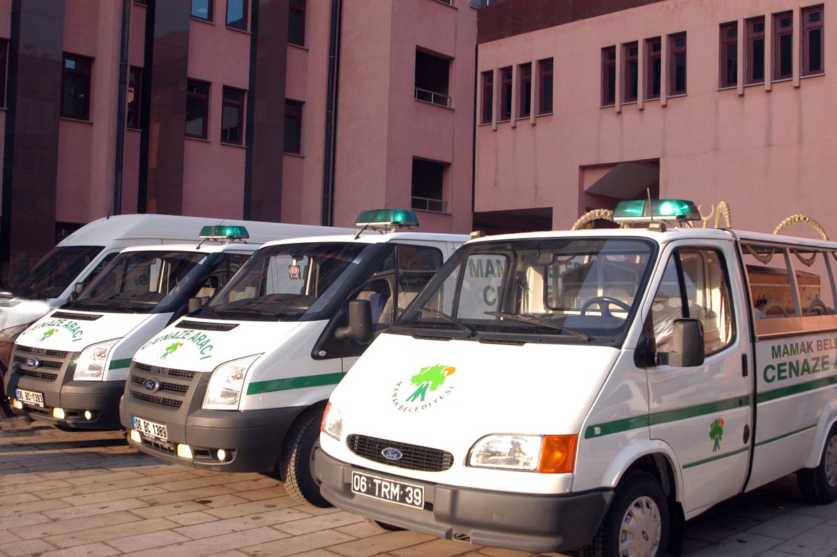 Mamak Belediyesi Cenaze İşleri Acılara Ortak Oluyor