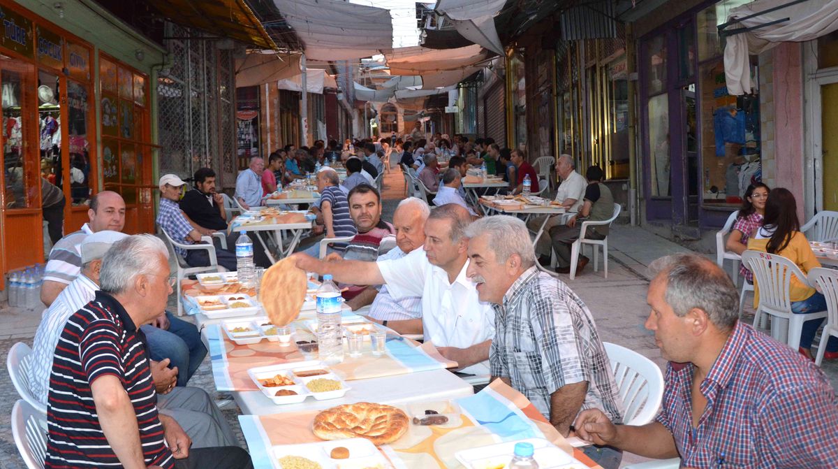 Manifaturacı Esnafı İftarda Buluştu