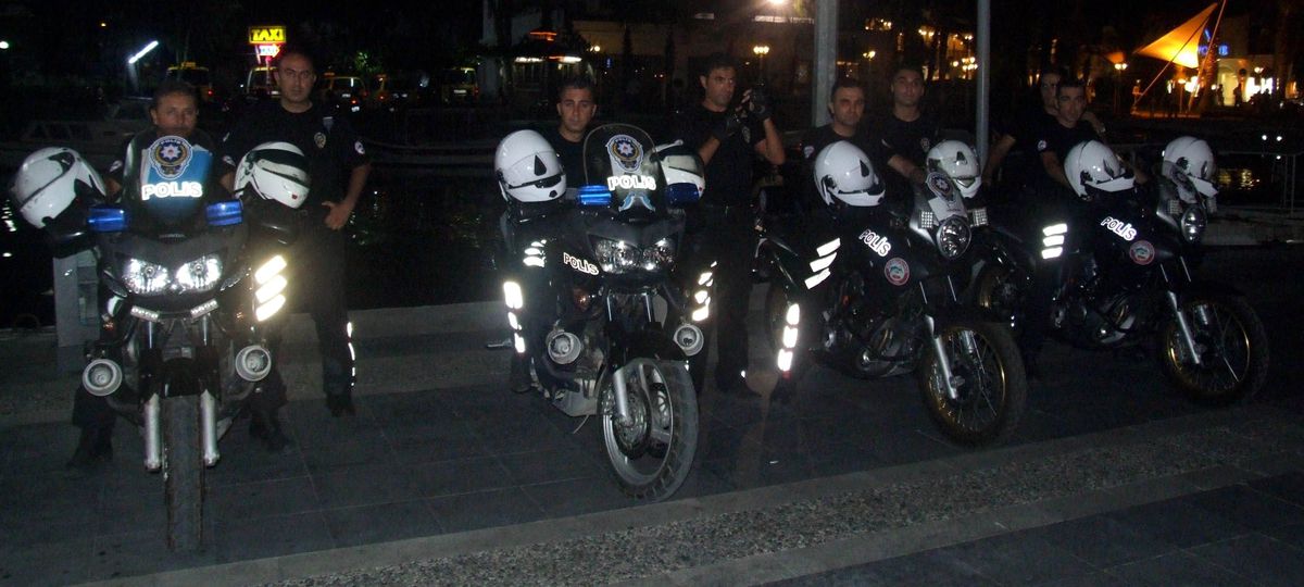 Marmaris\'te Asayiş İki Dil Bilen Yunuslara Emanet