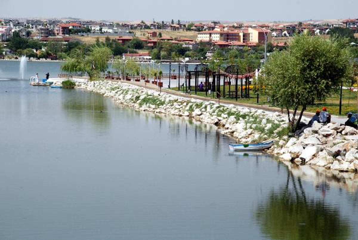 Mogan ve Eymir Göllerinde Su Seviyesi 1 Metre Düştü
