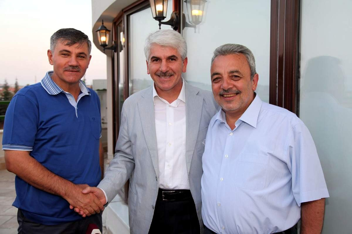 Odunpazarı Beledyesi Meclis Üyeleri İftar Yemeğinde Bir Araya Geldi