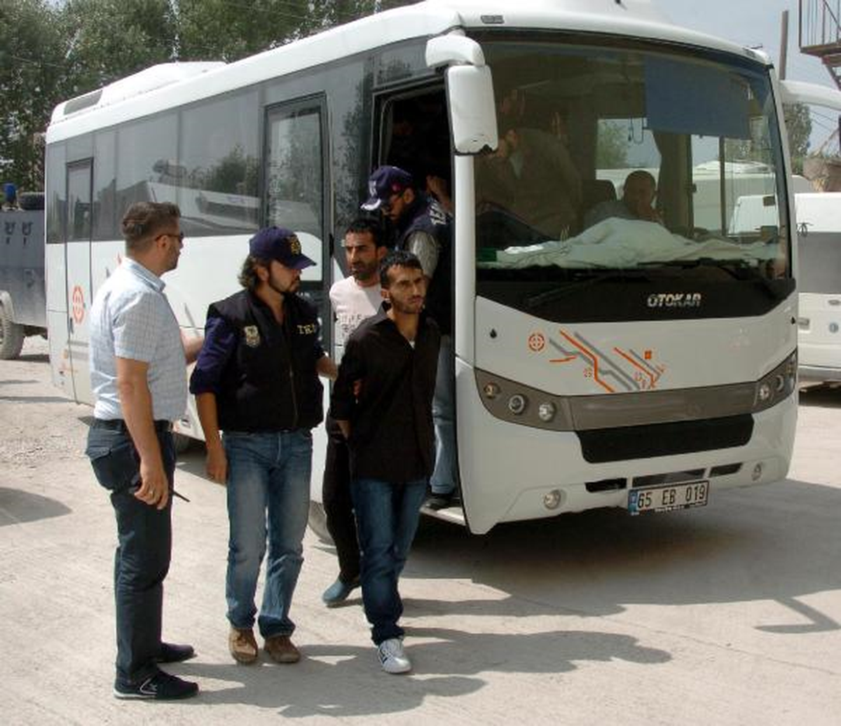 PKK Operasyonunda Gözaltına Alınanlar Adliyede