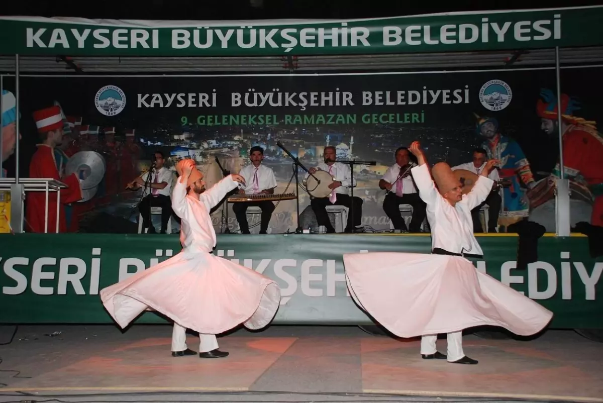 Ramazan Tır\'ı, Her Akşam Farklı Bir Semtte