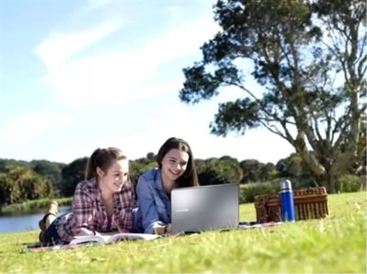 Samsung Ultrabook Sahillerde!