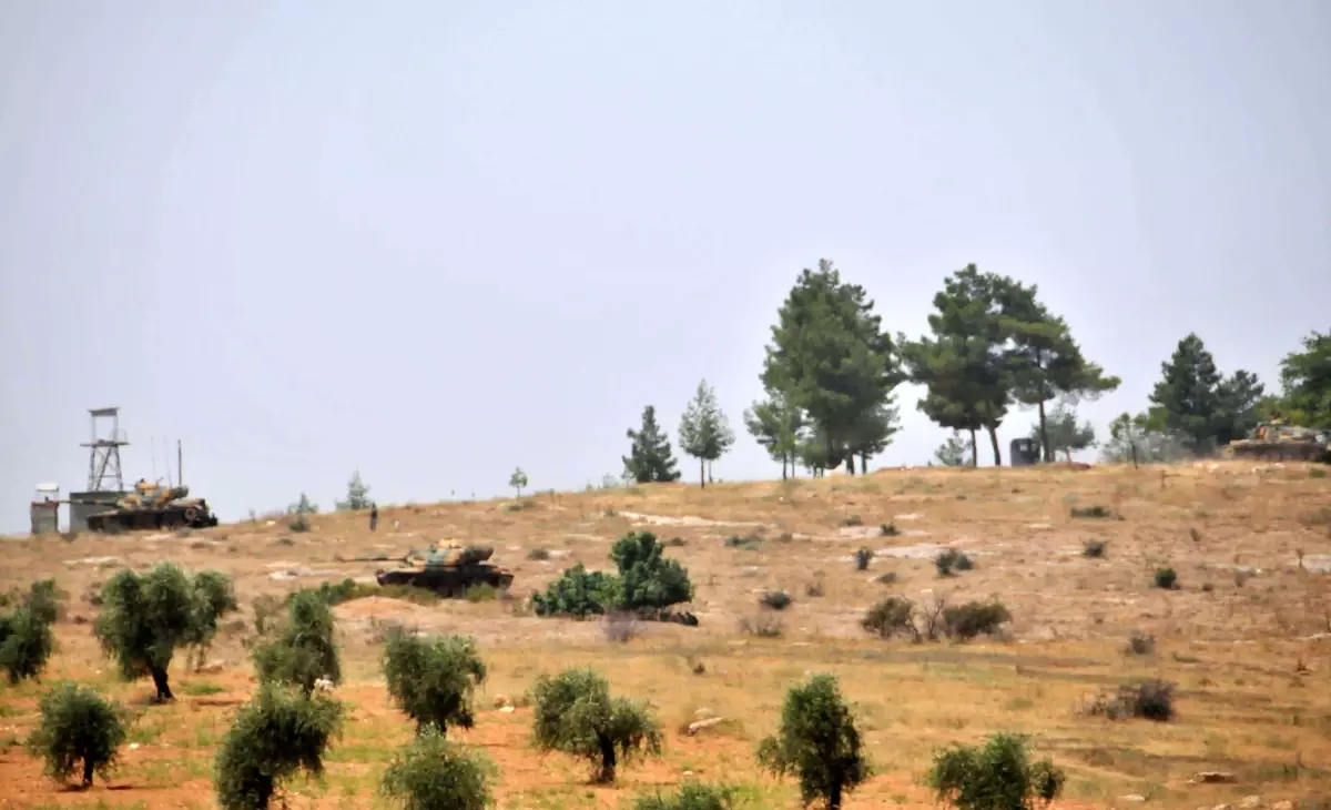 Tankların Namluları PKK\'nın Suriye Uzantısı Pyd\'ye Çevrildi