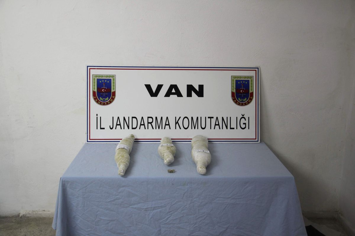 Yolcu Otobüsünde Esrar Operasyonu