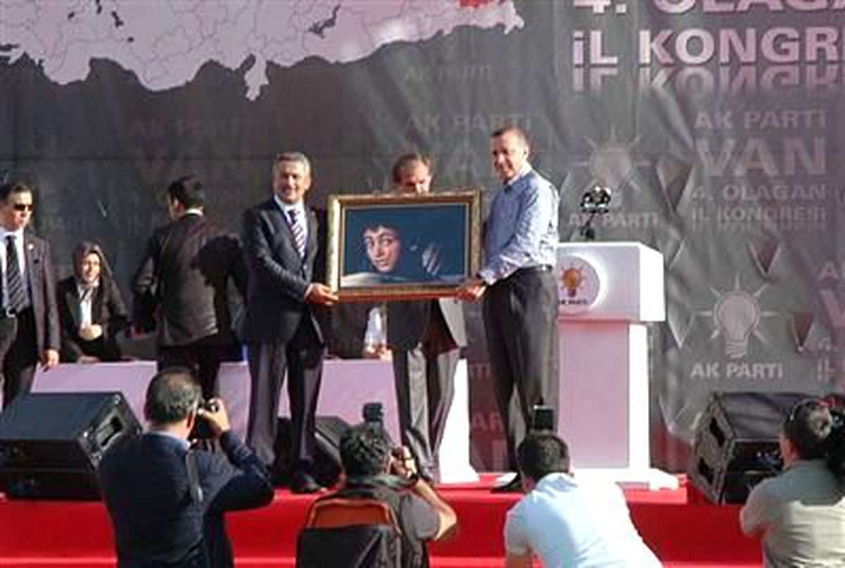 "O Fotoğraf Hangi Amaçla Verildi?"
