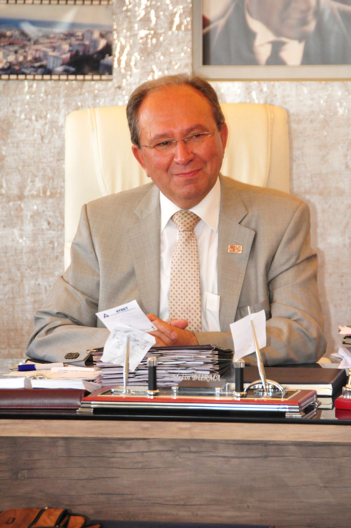 Başkan Burma, Noter İstedi