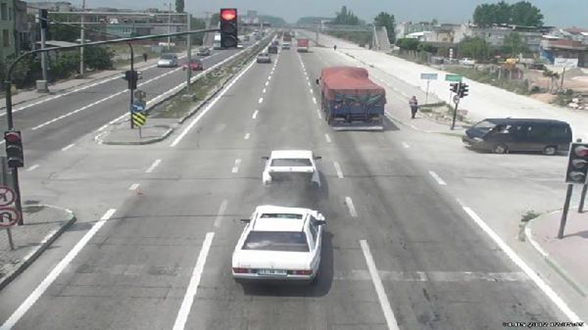 Bursa\'daki Trafik Kazaları Mobese Kameralarında