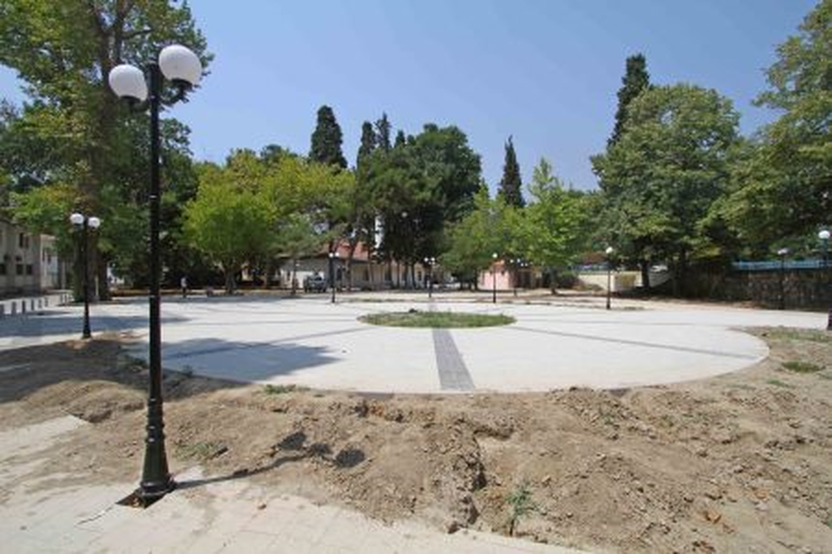 Cami Meydanı\'nda Çalışmalar Sürüyor
