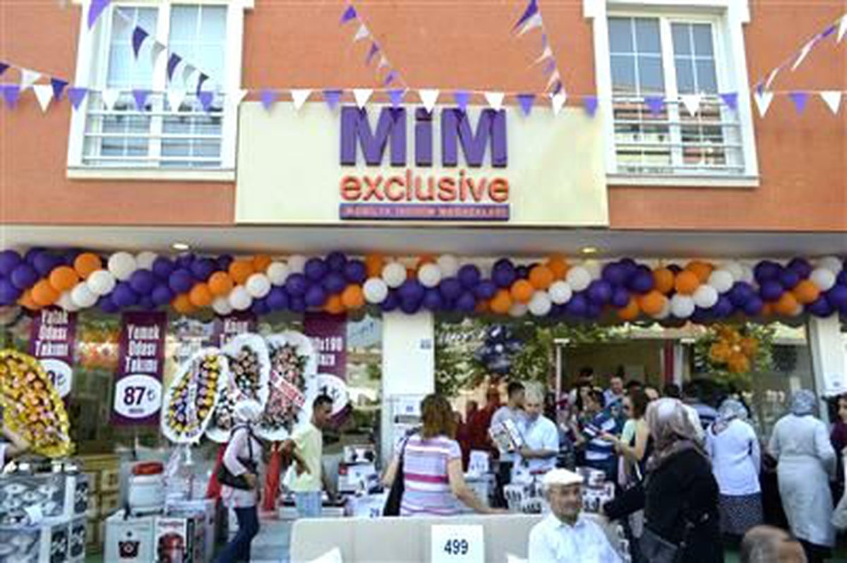 Çerkezköy\'e Yeni Mobilya Mağazası Açıldı