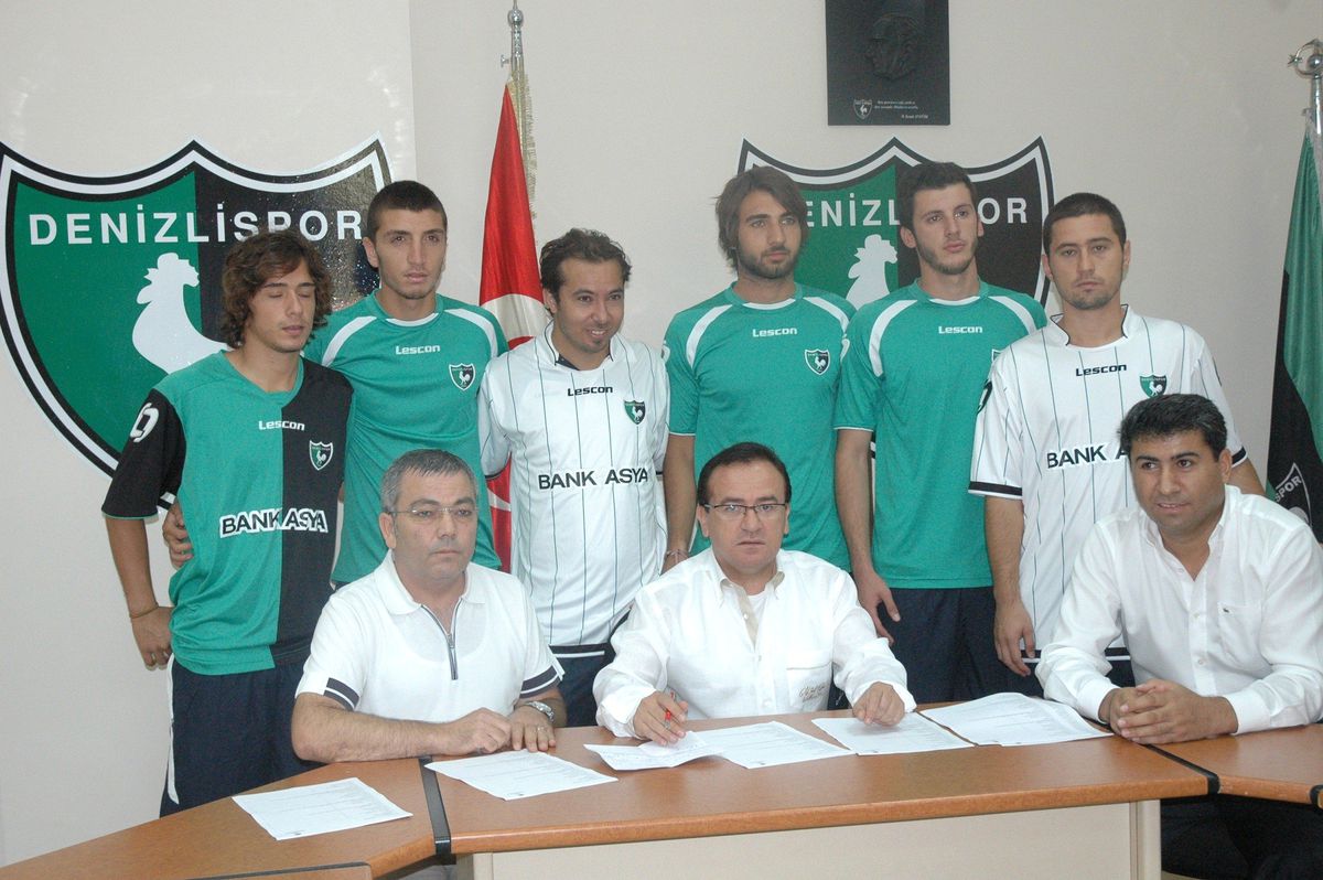 Denizlispor\'da İmza Şov