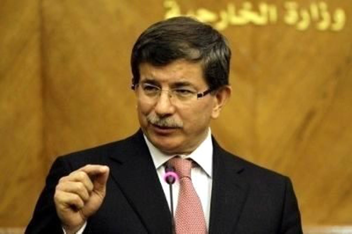 Dışişleri Bakanı Davutoğlu, Bosna Hersek Cumhurbaşkanlığı Konseyi Başkanı İzzetbegoviç ile Görüştü