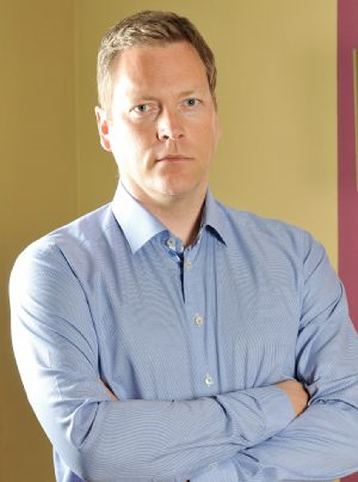 Dussart Yerini Woxström\'e Bırakıyor