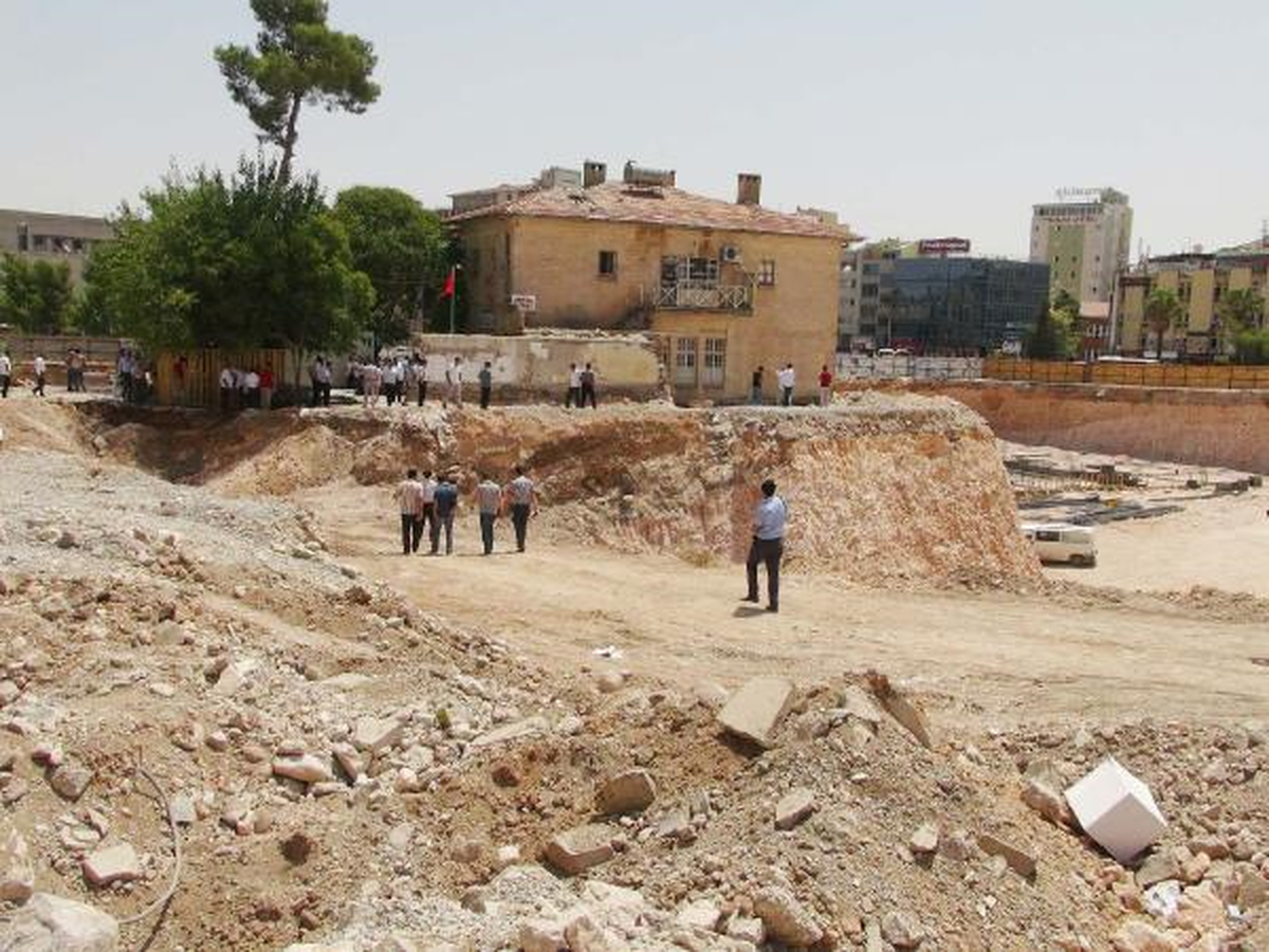 Elektrik ve Suyu Kesilen Sağlık Ocağında Eylem