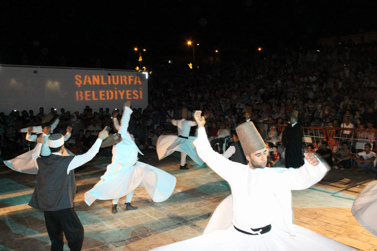 Grup Dergah Şanlıurfalıları Coşturdu