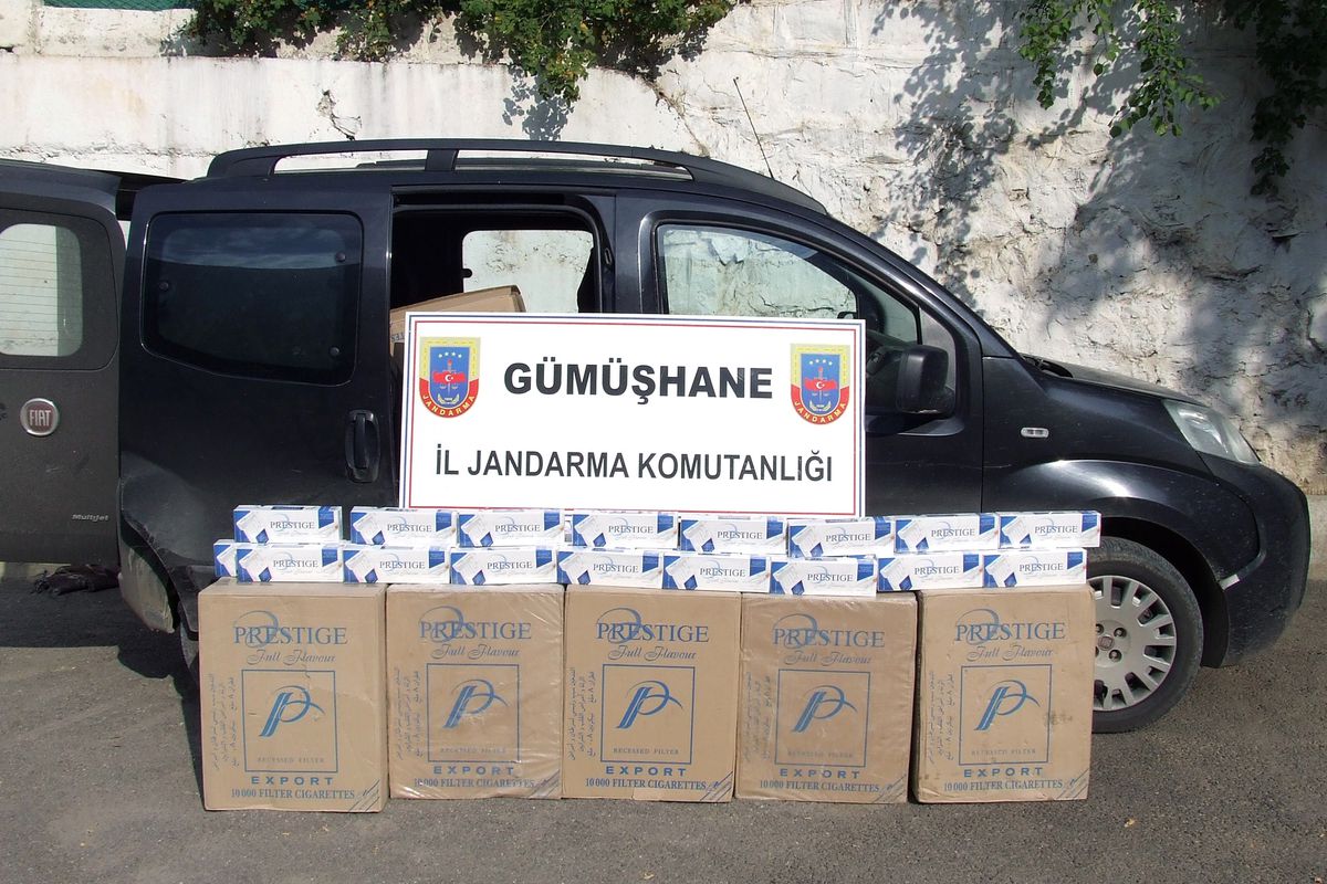 Gümüşhane\'de 5 Bin 700 Paket Kaçak Sigara Yakalandı