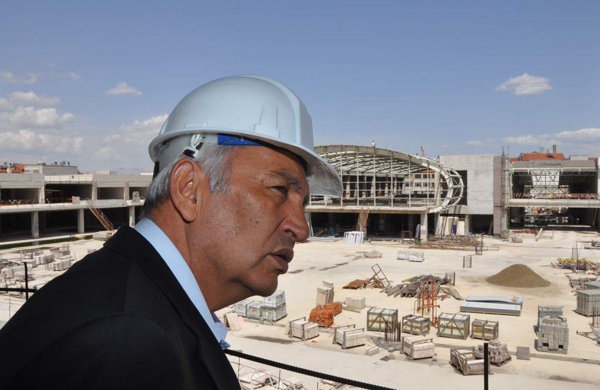 Günaydın Ticaret ve Kültür Merkezi İnşaatında İncelemelerde Bulundu