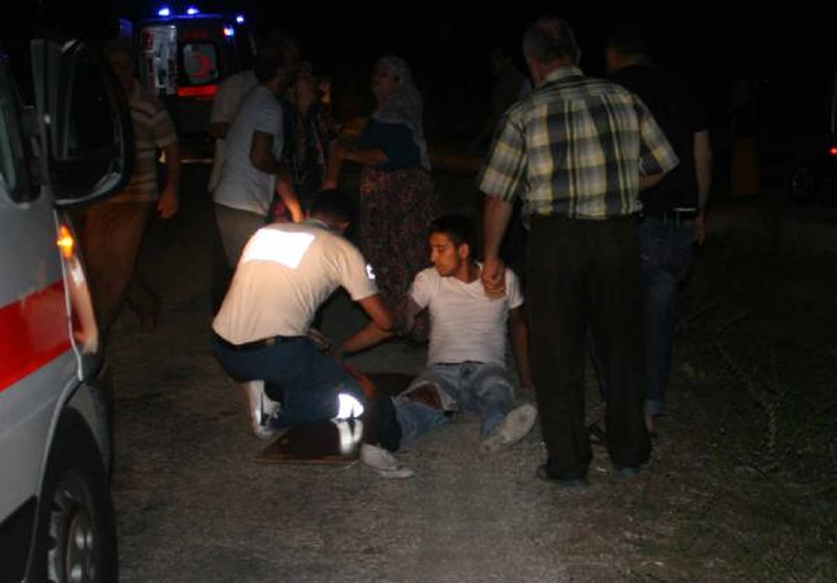 İki Motosiklet Çarpıştı: 4 Yaralı