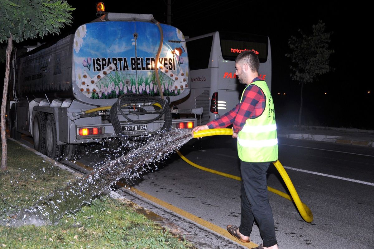 Isparta\'da Sulama Çalışmaları Devam Ediyor