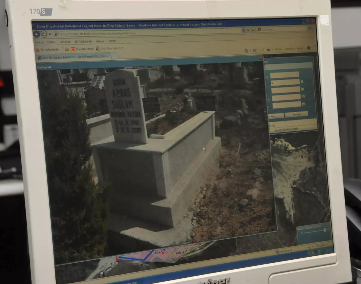 İzmir\'de Mezarlıklar Artık On-Line