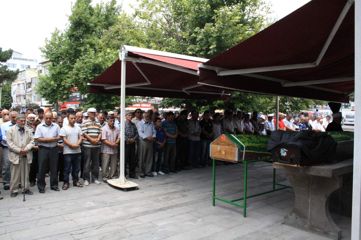 Kazada Ölen Kamyon Şoförü Toprağa Verildi