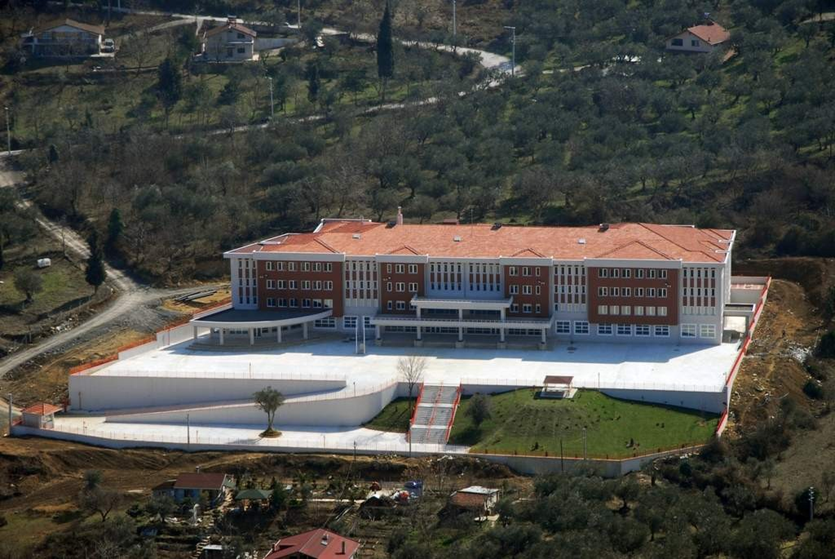 Körfez Manzaralı Okul Yeni Döneme Hazır