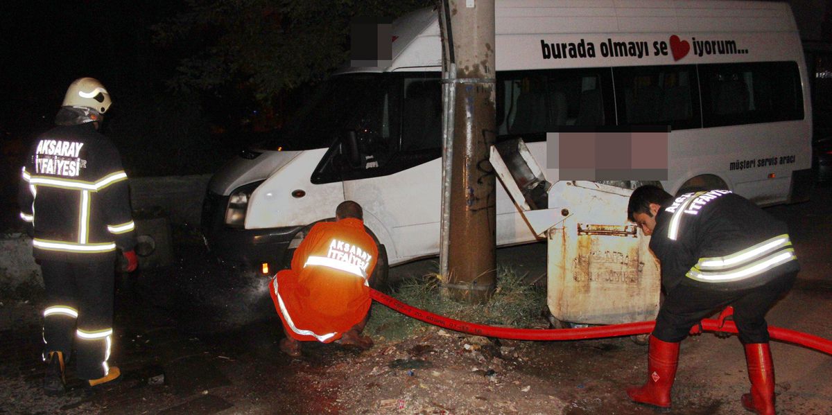 Minibüse Benzin Döküp Yakmak İstedi