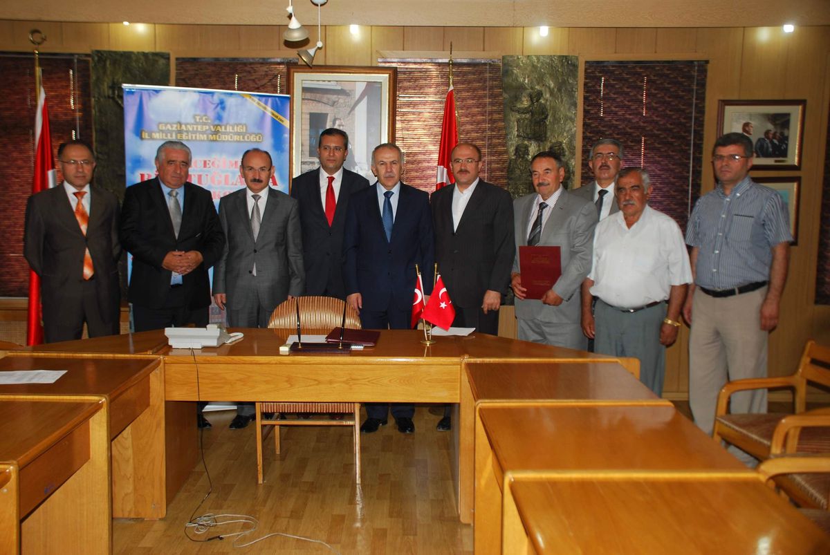 Nizipli Sanayiciler Eğitim Merkezi İçin Arsa Bağışladı