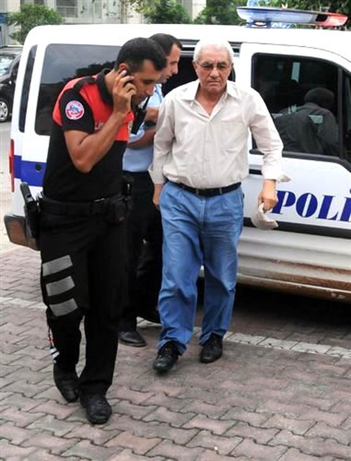 Oğlunun Borcu Olduğu Kişiyi Av Tüfeği ile Öldürdü