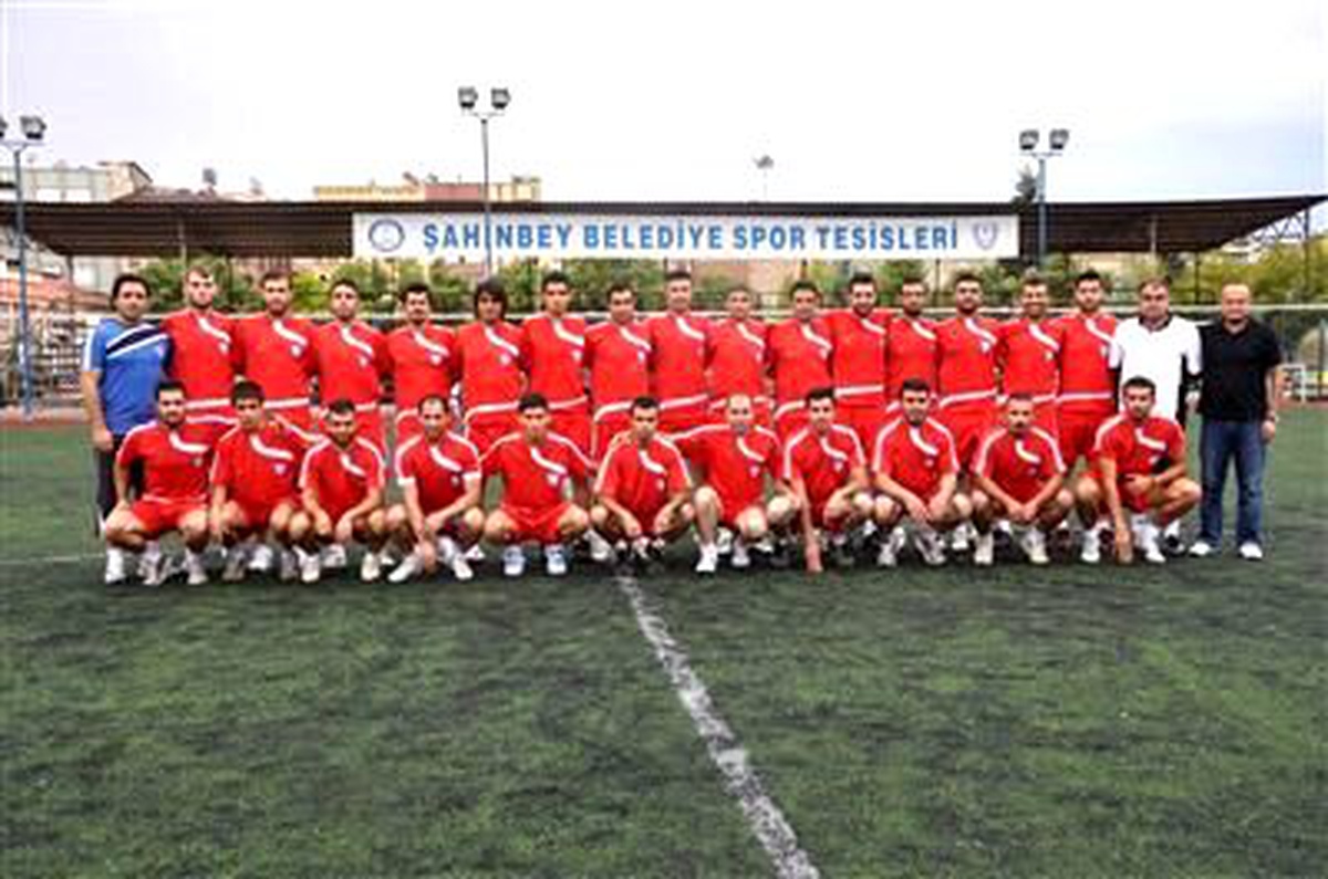 Şahinbey Belediye Futbol Takımı Antremanlara Başladı