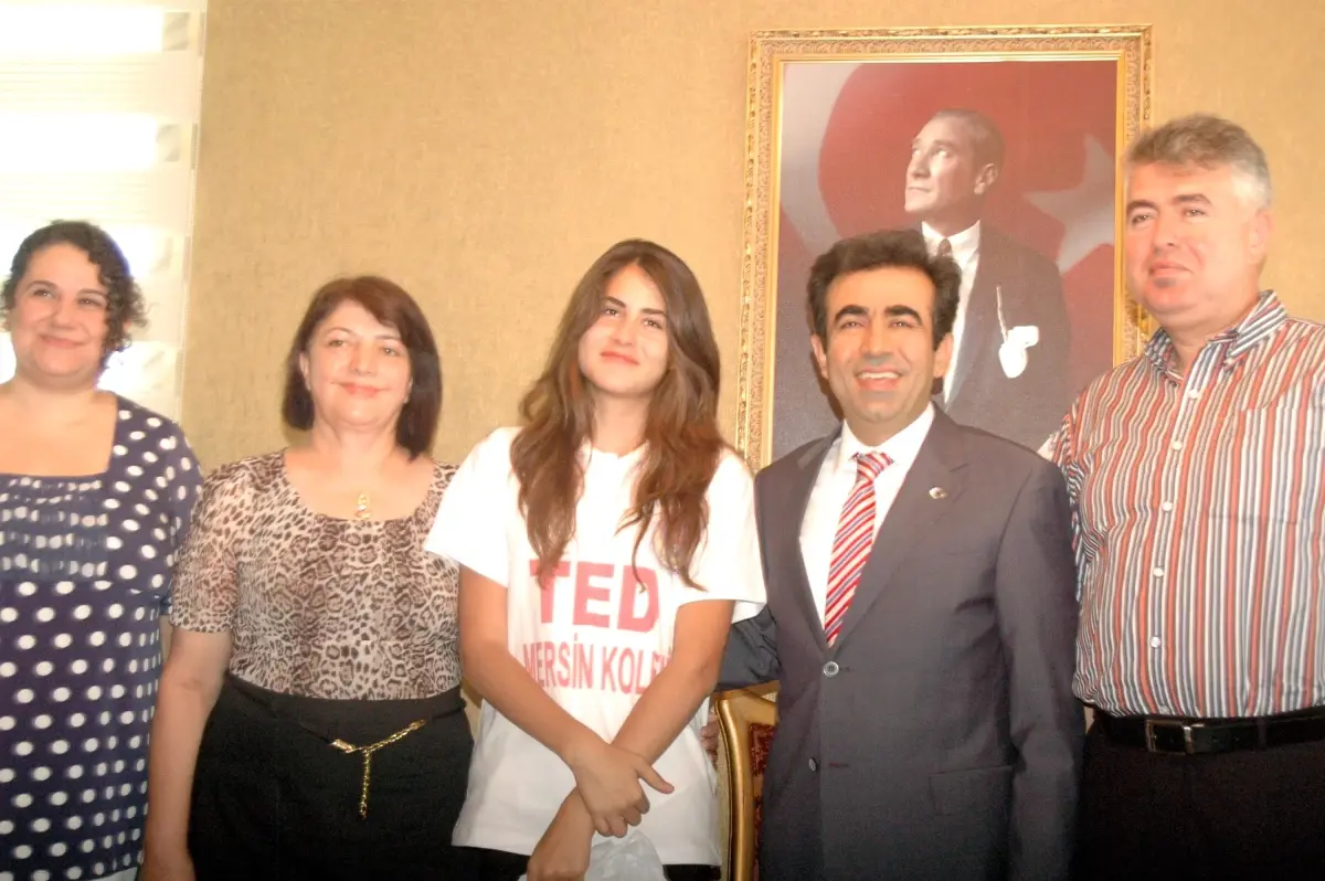 Sbs Birincisi ve İkincisi Sevinçlerini Güzeloğlu ile Paylaştı