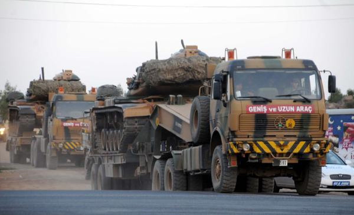 Suriye Sınırına Tank Sevkıyatı Sürüyor