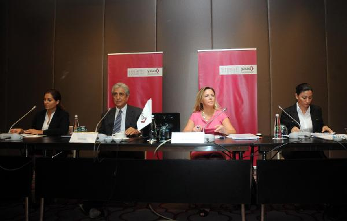 Yased\'in Anketi: Dünya ve Türkiye\'de Ekonomik Büyüme Yavaşlayacak,