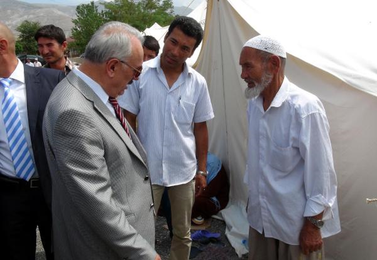 Afgan Sığınmacılar İçin Erzincan\'da Çadır Kent