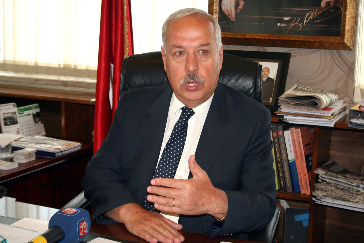 Akdemir\'den Tekel Binası Açıklaması