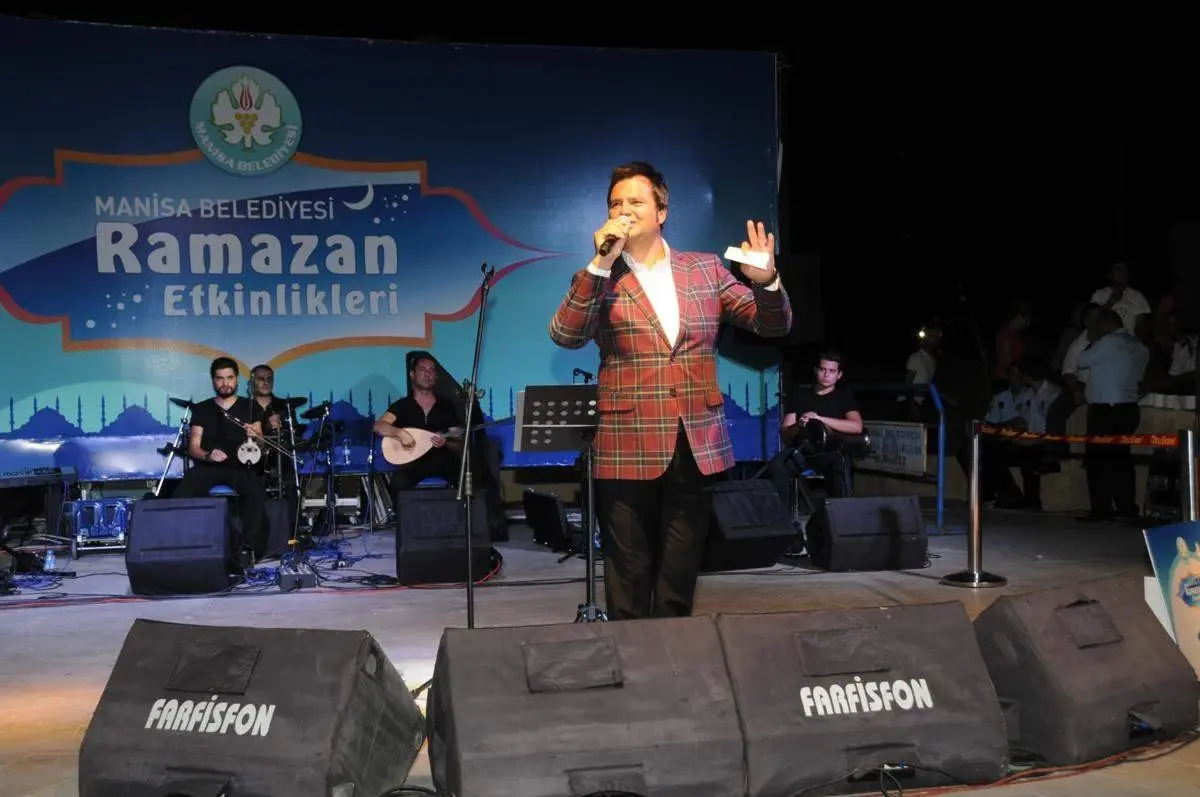 Ali Çakar'dan Manisa'da Halk Müziği Ziyafeti