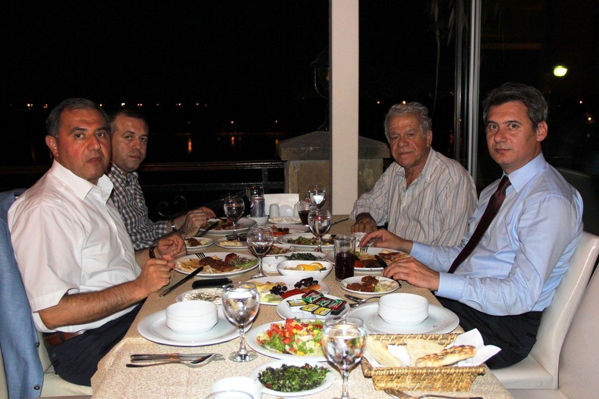 Aosb Çalışanları İftar\'da Buluştu