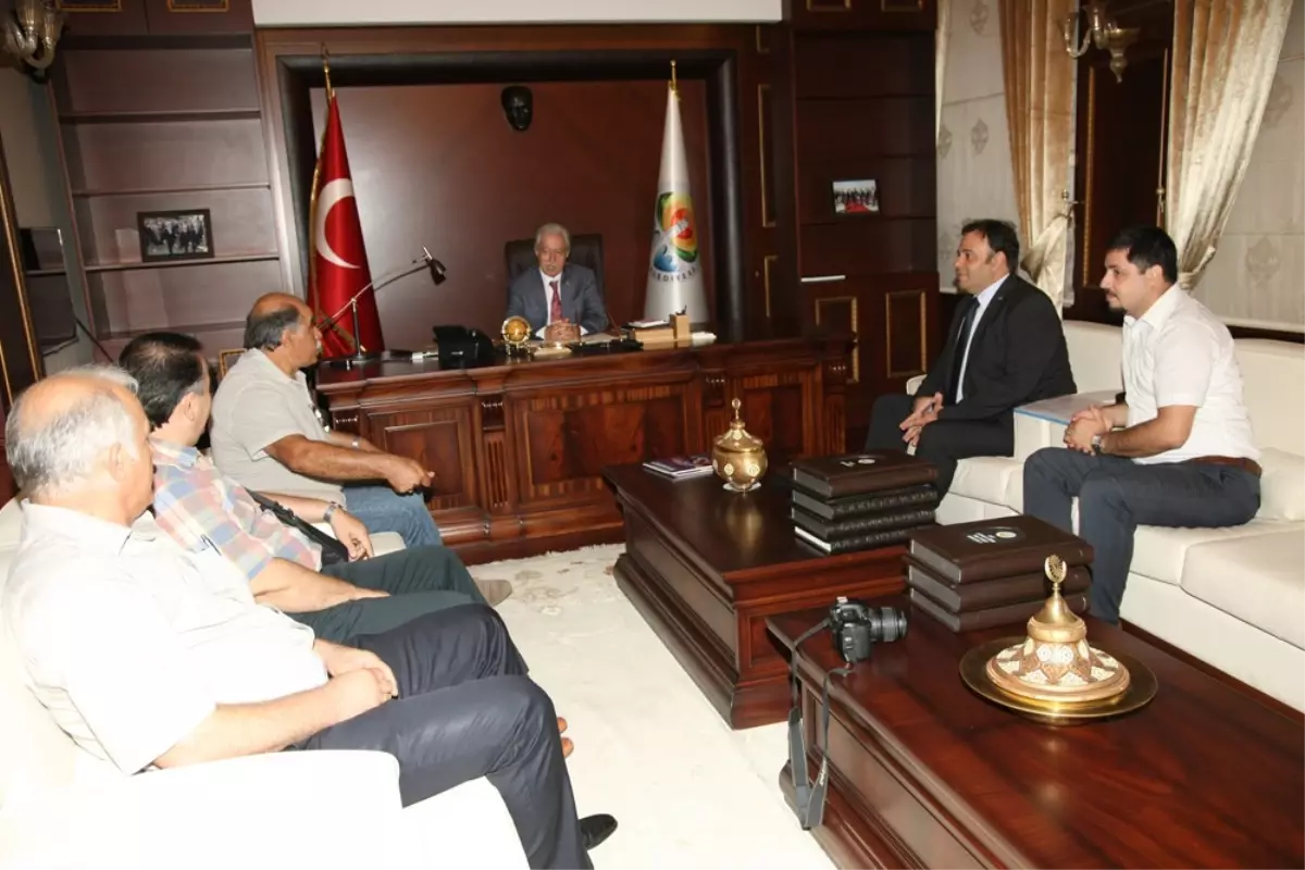 Atıcı ve Ekibinden Aldırmaz'a Ziyaret