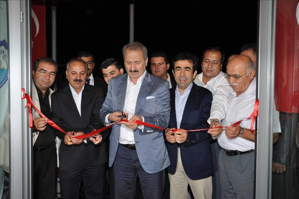 Bakan Çağlayan Çamlıyayla\'yı Ziyaret Etti