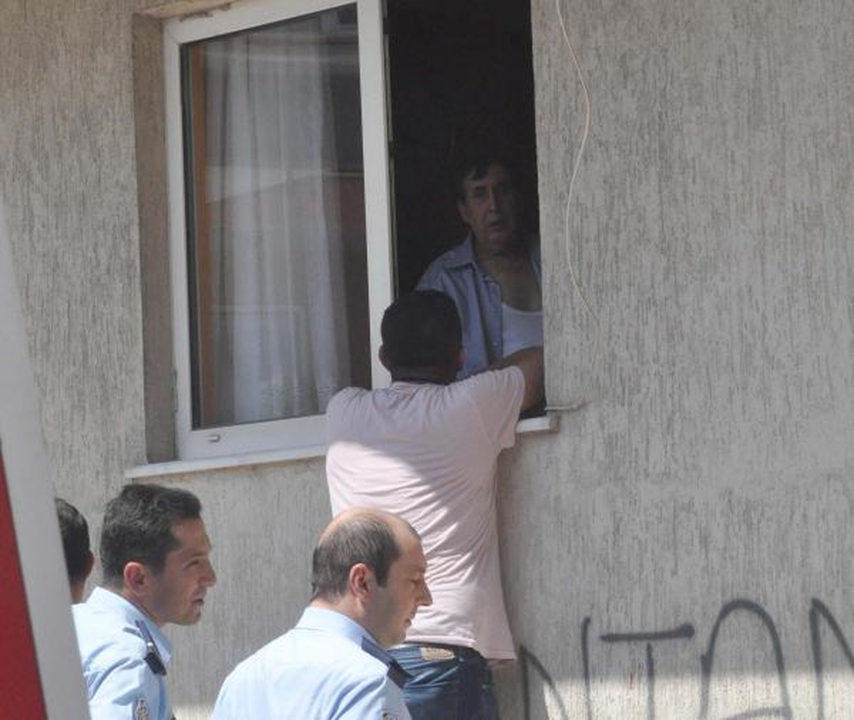 Borcunu Ödeyemedi Kendini Yakmak İstedi
