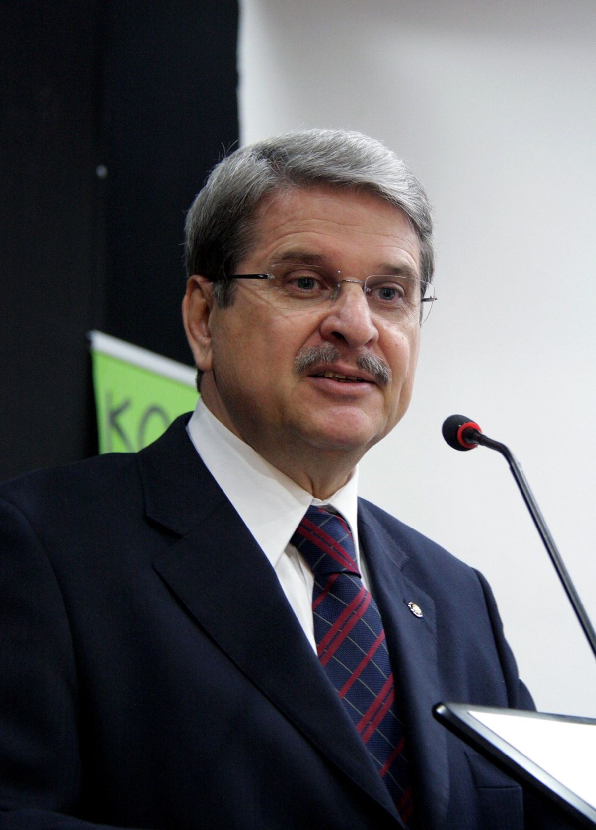 CHP İzmir Vekili Dr.Aytun Çıray, Son Sgk Tebliğiyle Vatandaşların Artık İstediği Özel Hastaneye...