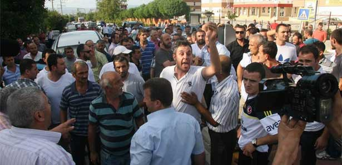 Cips Fabrikasına Yürüyen Sumotaş Üyelerine Polis Müdahale Etti