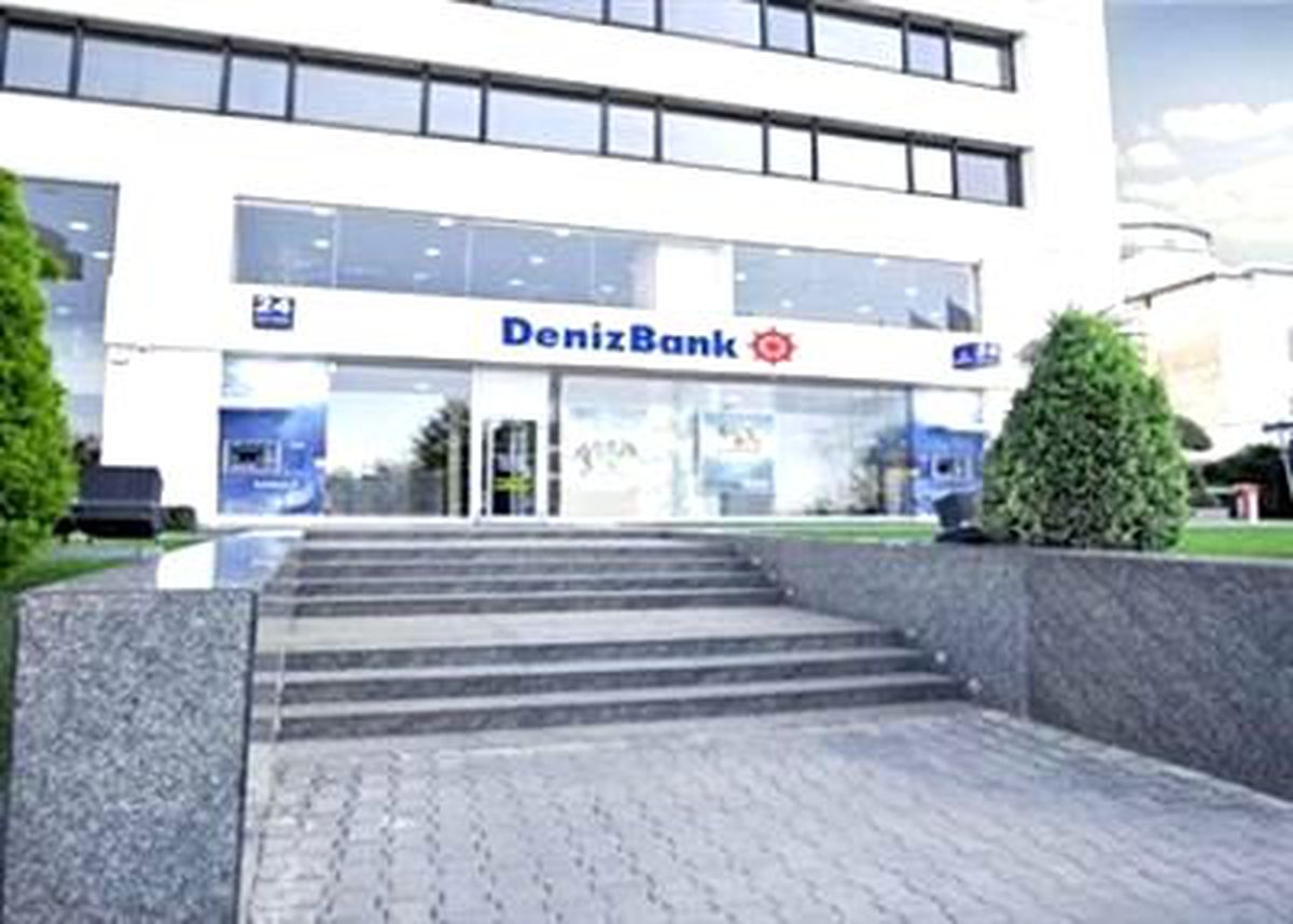 Denizbank\'ın Karı Düştü