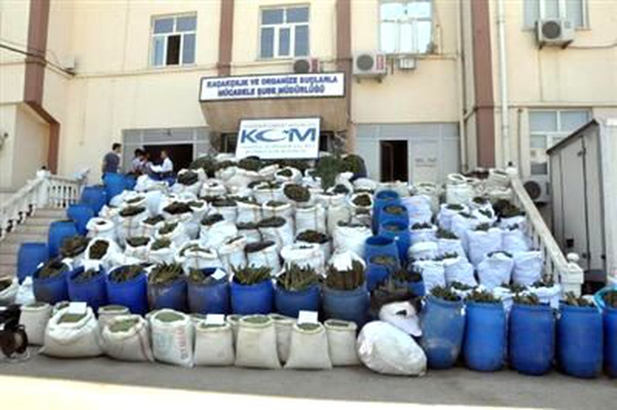 Diyarbakır\'da PKK\'ya Büyük Uyuşturucu Operasyonu