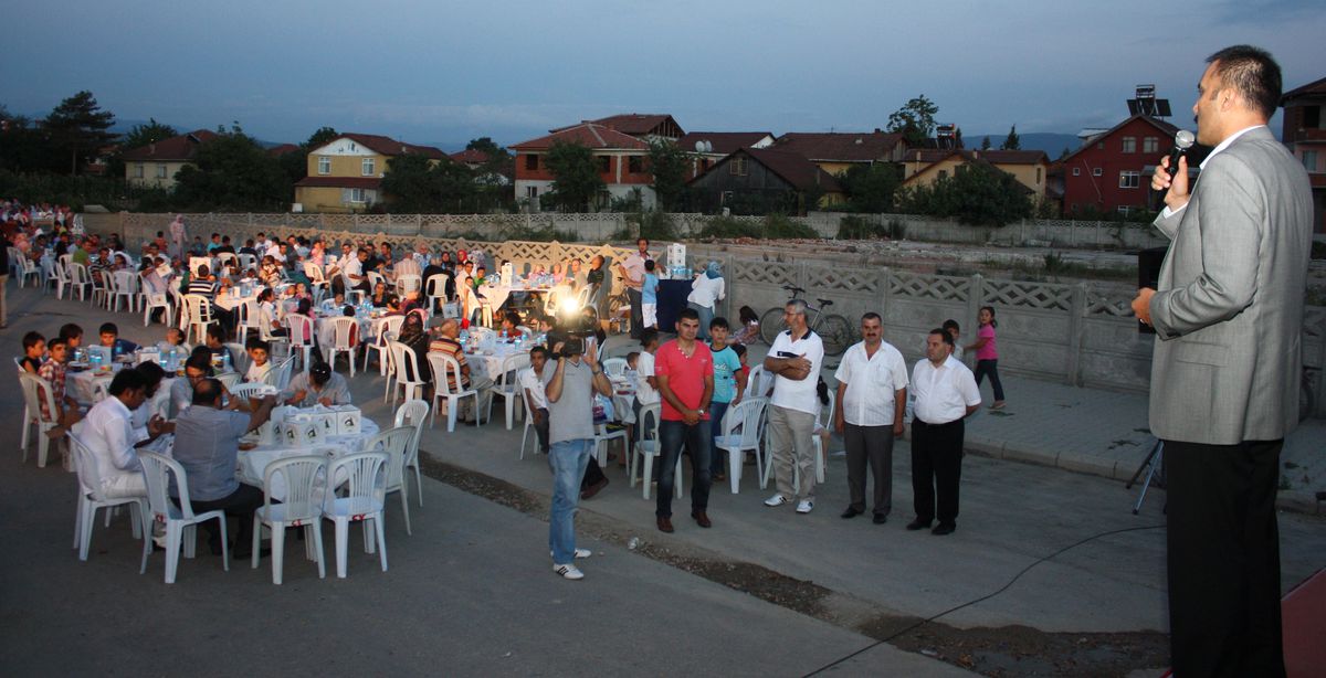 Düzceliler Mahalle İftarlarını Sevdi