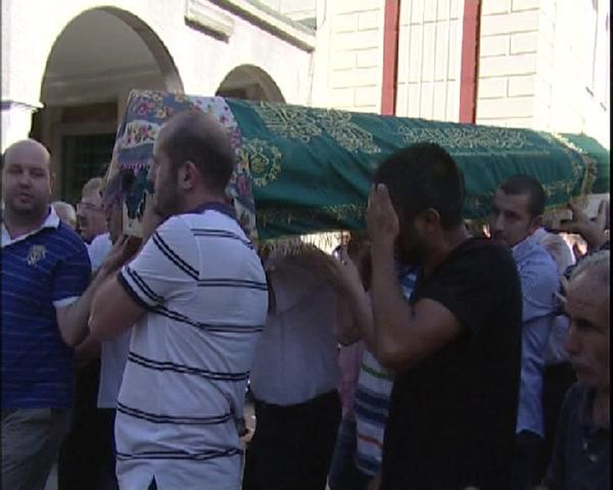 Eşi Tarafından Öldürülen Ayten D Son Yolculuğuna Uğurlandı