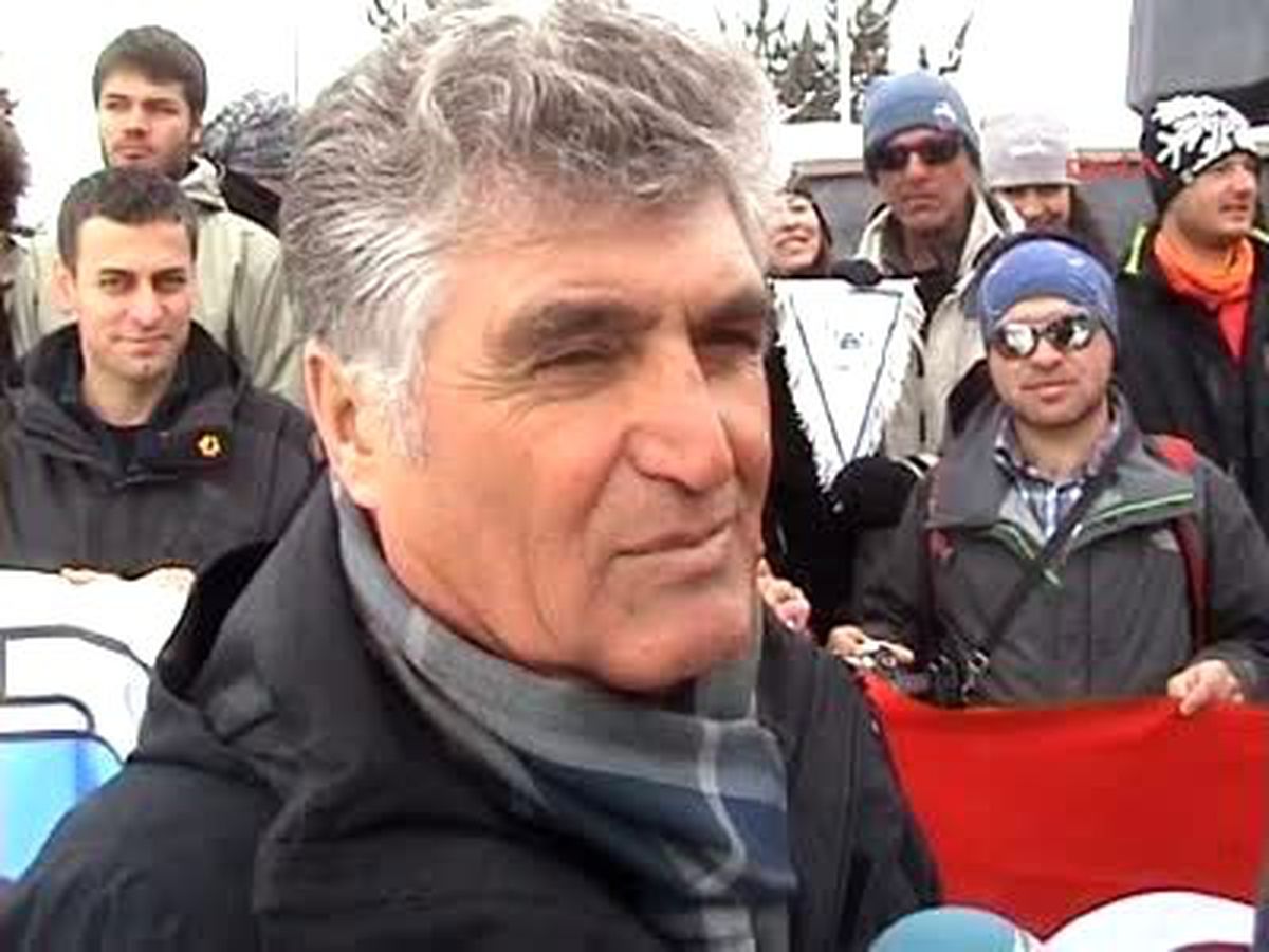 Federasyon Başkanı Karaca, K2\'ye Tırmanan Tunç Fındık\'ı Kutladı